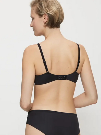 Body Make-up Soft Touch WHP /04  biustono TRIUMPH