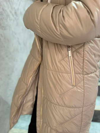 JTTW577-100-1  Kurtka FAN LEATHER perłowy beż