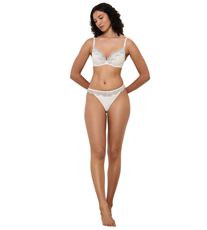 Triumph Comfort Glam String /GZ  Majtki TRIUMPH 