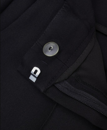 80974 KMX Spodnie garniturowe na kant - czarne