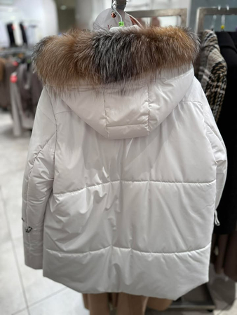 TX44   Kurtka FRATELLI biała 