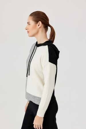 FR008-5-02  Sweter FERIA
